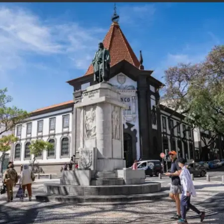 Pier House 丰沙尔